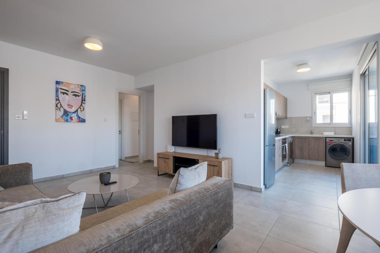 Solaar Apartments Faneromeni Ларнака Экстерьер фото