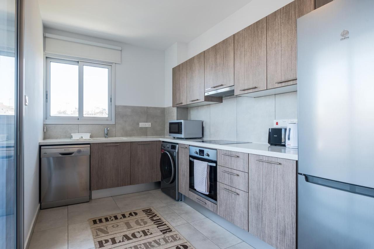 Solaar Apartments Faneromeni Ларнака Экстерьер фото