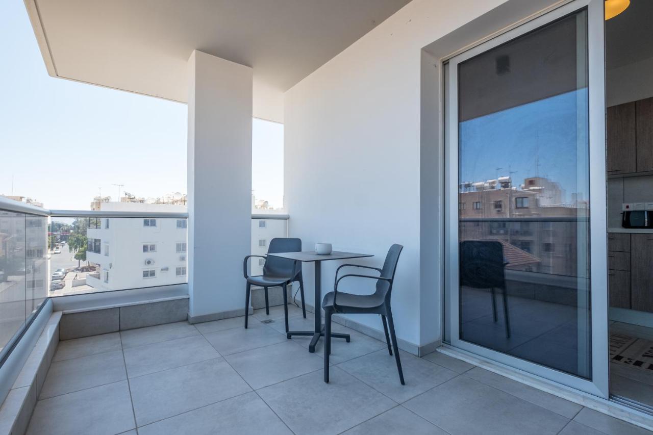 Solaar Apartments Faneromeni Ларнака Экстерьер фото