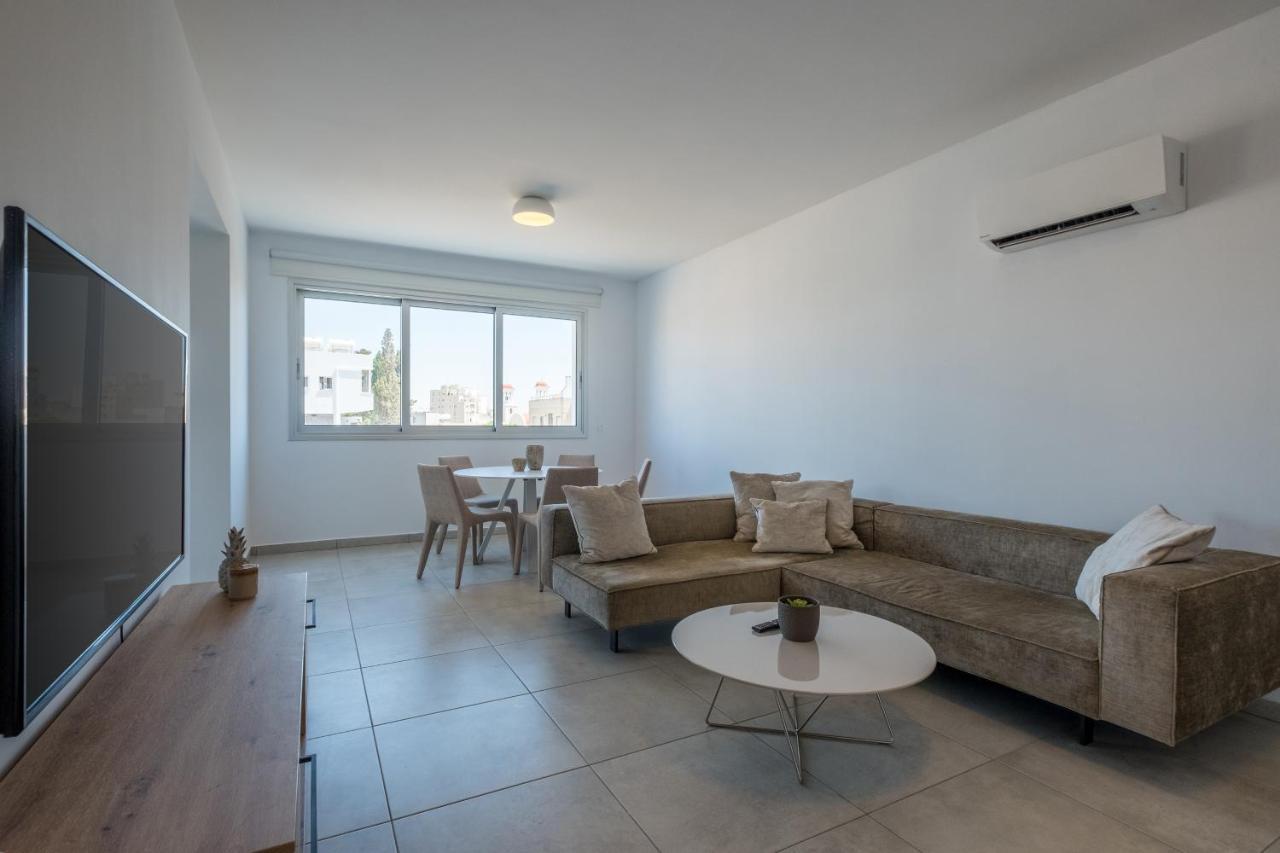 Solaar Apartments Faneromeni Ларнака Экстерьер фото