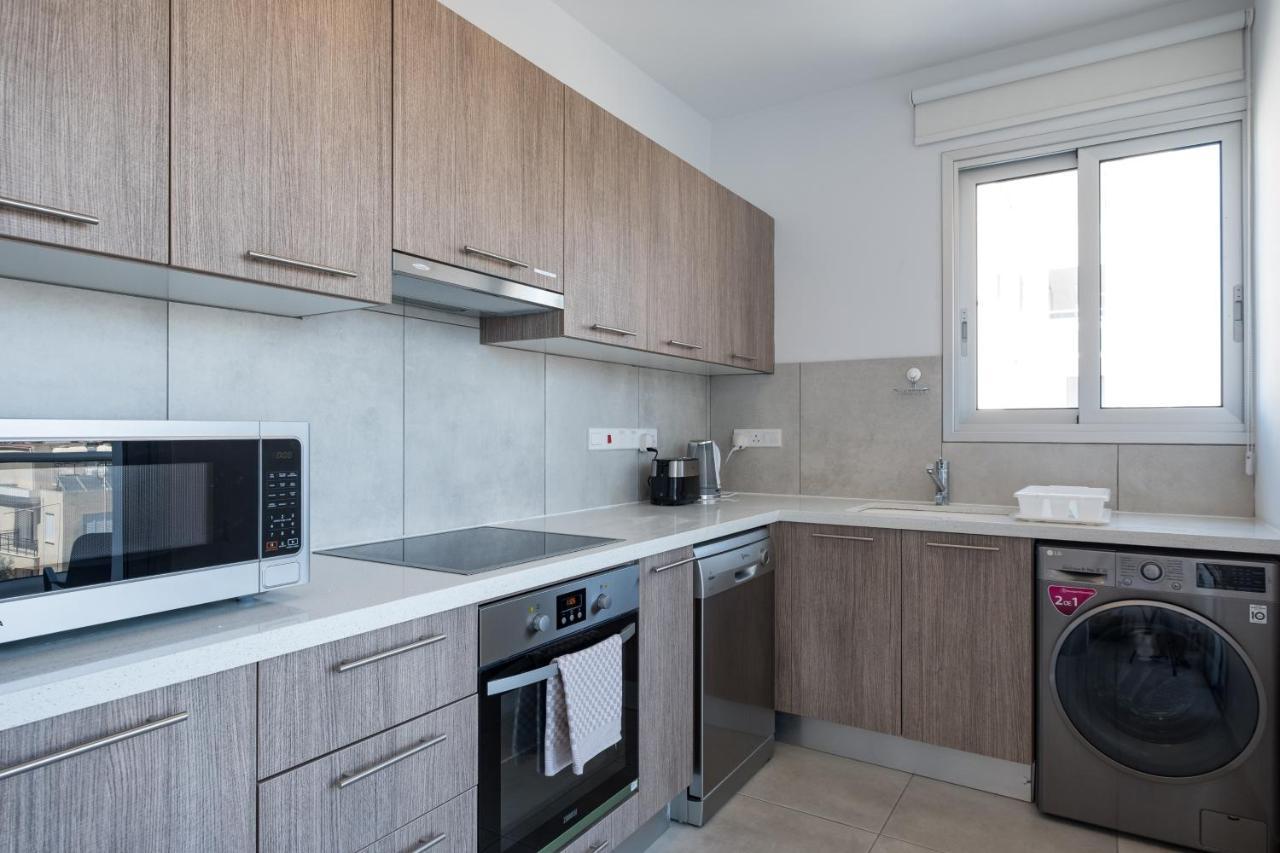 Solaar Apartments Faneromeni Ларнака Экстерьер фото