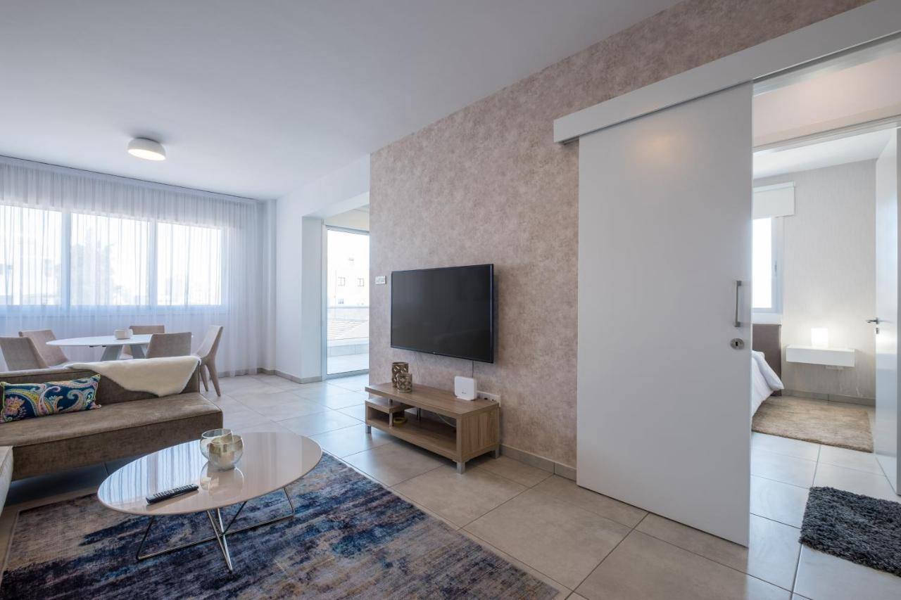 Solaar Apartments Faneromeni Ларнака Экстерьер фото