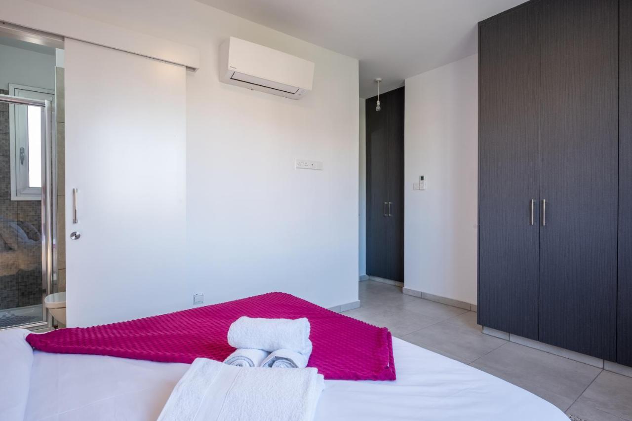 Solaar Apartments Faneromeni Ларнака Экстерьер фото