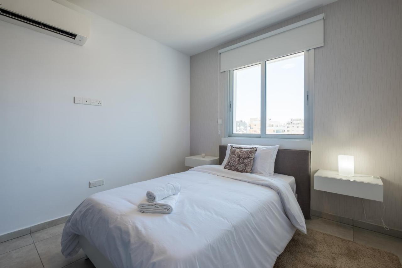 Solaar Apartments Faneromeni Ларнака Экстерьер фото