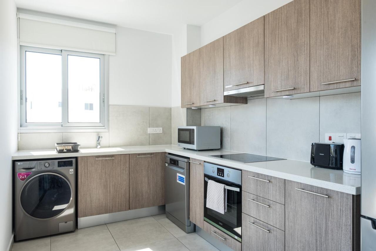 Solaar Apartments Faneromeni Ларнака Экстерьер фото