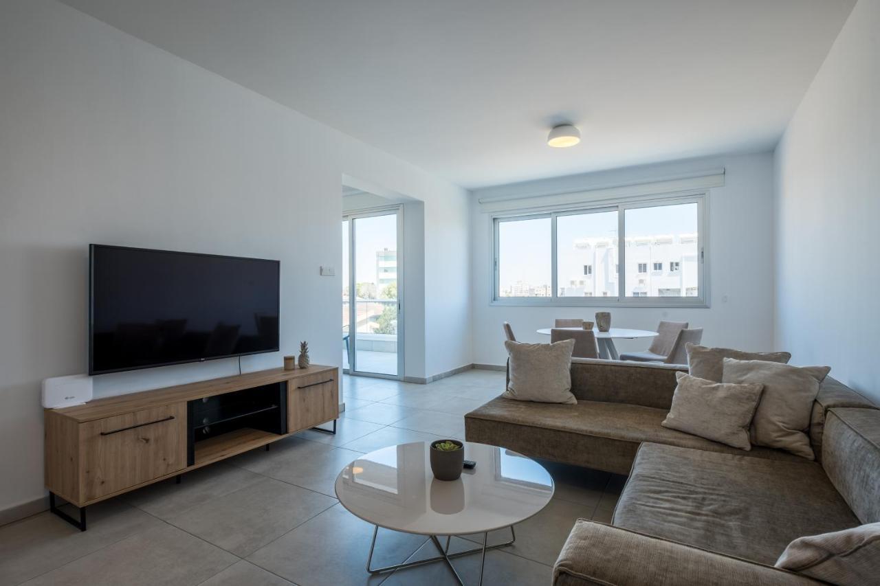 Solaar Apartments Faneromeni Ларнака Экстерьер фото