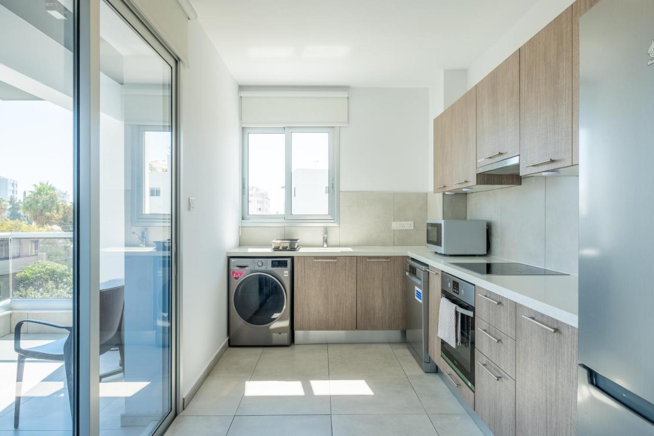 Solaar Apartments Faneromeni Ларнака Экстерьер фото